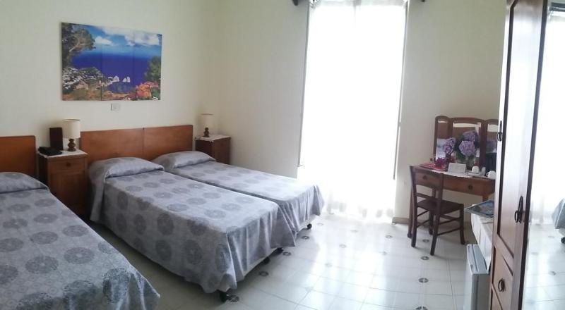 Albergo Italia - Vintage Hotel Κάπρι Εξωτερικό φωτογραφία